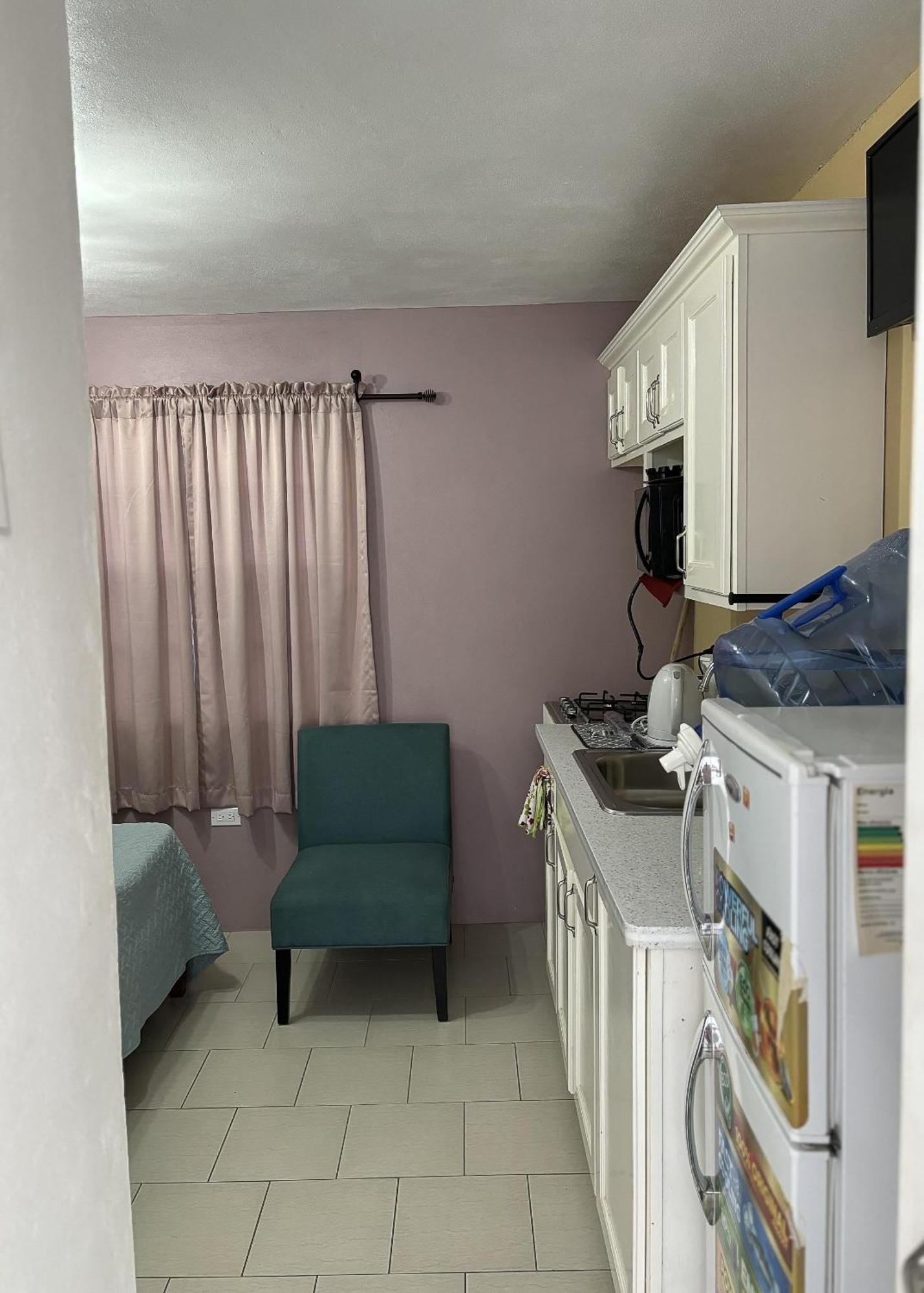Denyse Home Cottage St. John's Екстер'єр фото