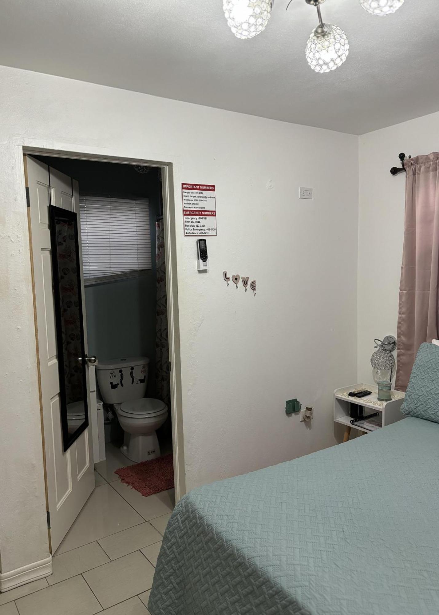 Denyse Home Cottage St. John's Екстер'єр фото