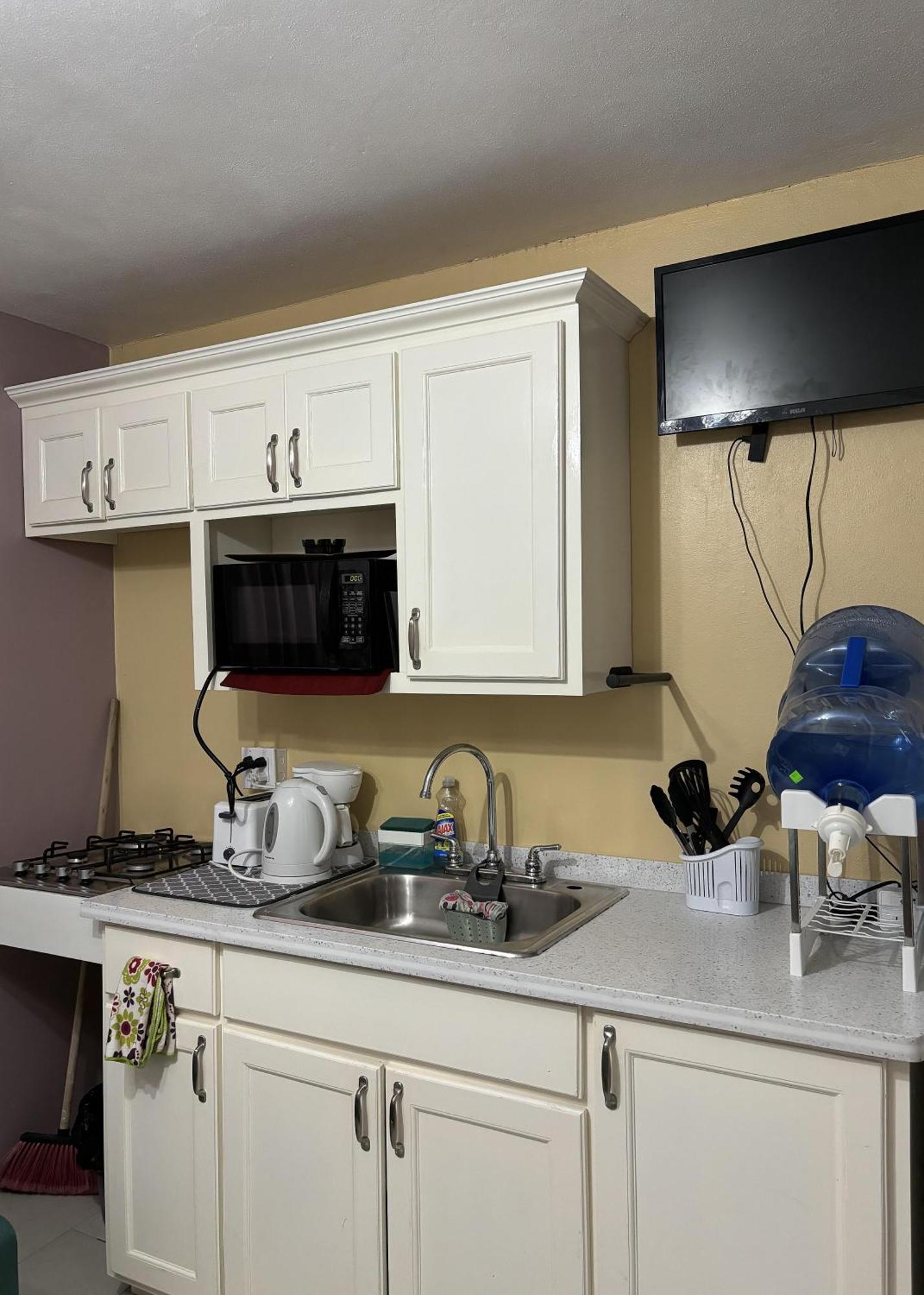 Denyse Home Cottage St. John's Екстер'єр фото