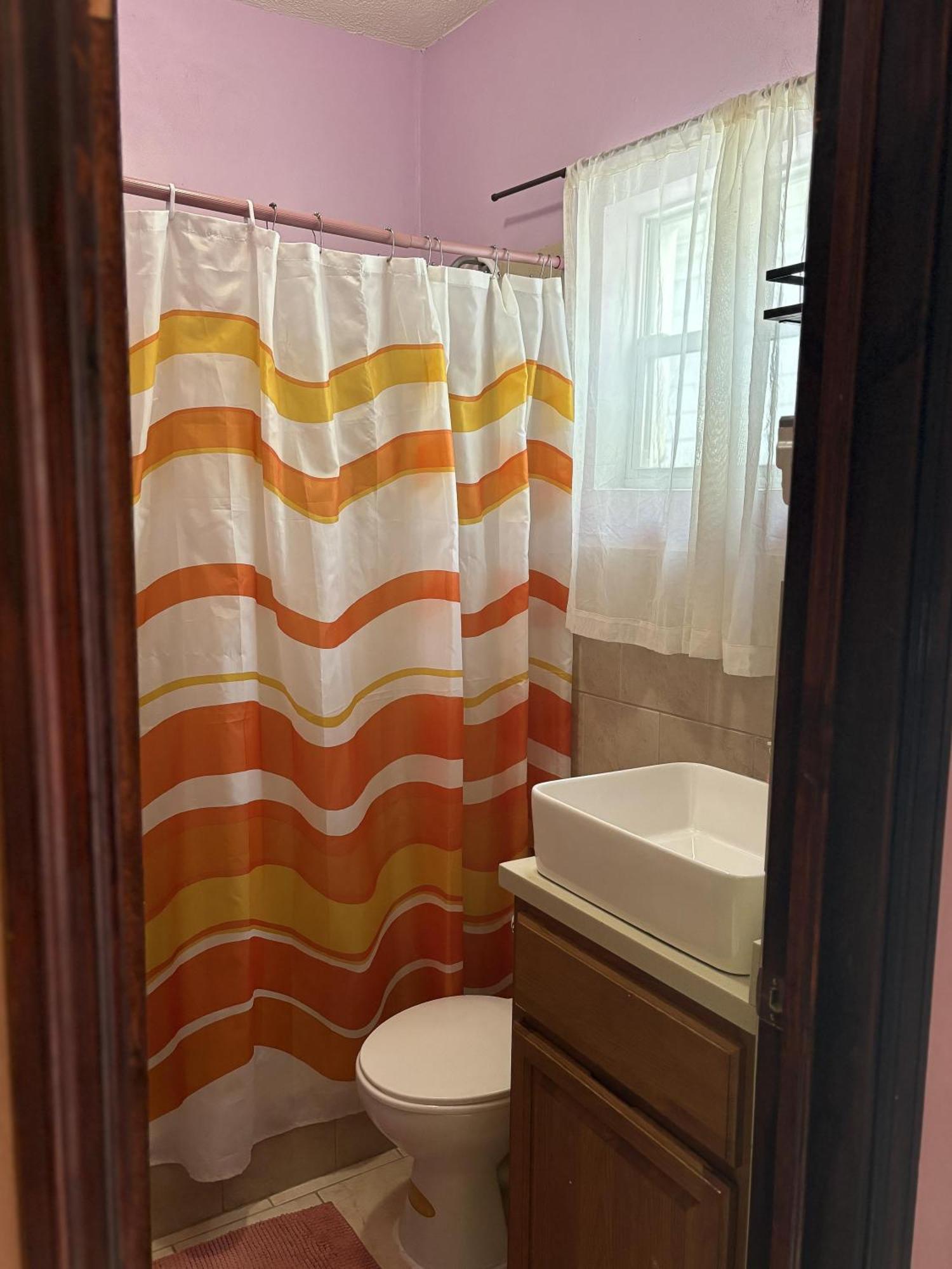 Denyse Home Cottage St. John's Екстер'єр фото