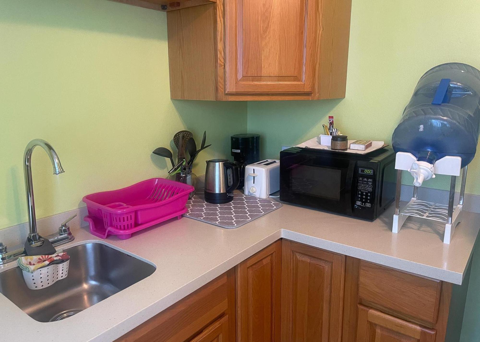 Denyse Home Cottage St. John's Екстер'єр фото